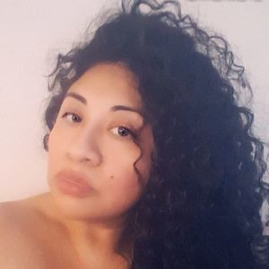 Meet your Posher, Reyna